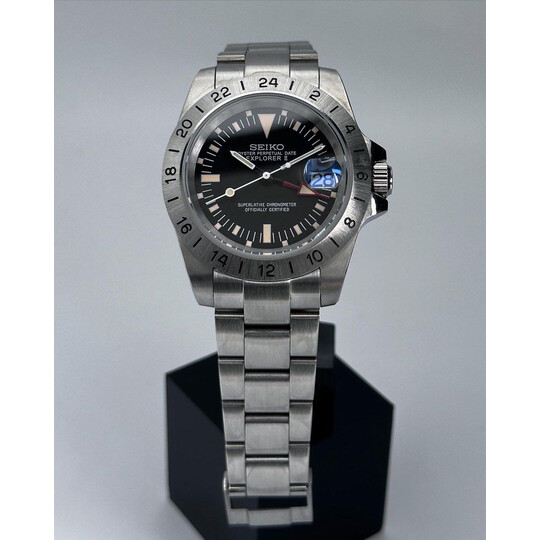Custom Seiko Mod • Black Explorer II Steve McQueen • 39mm